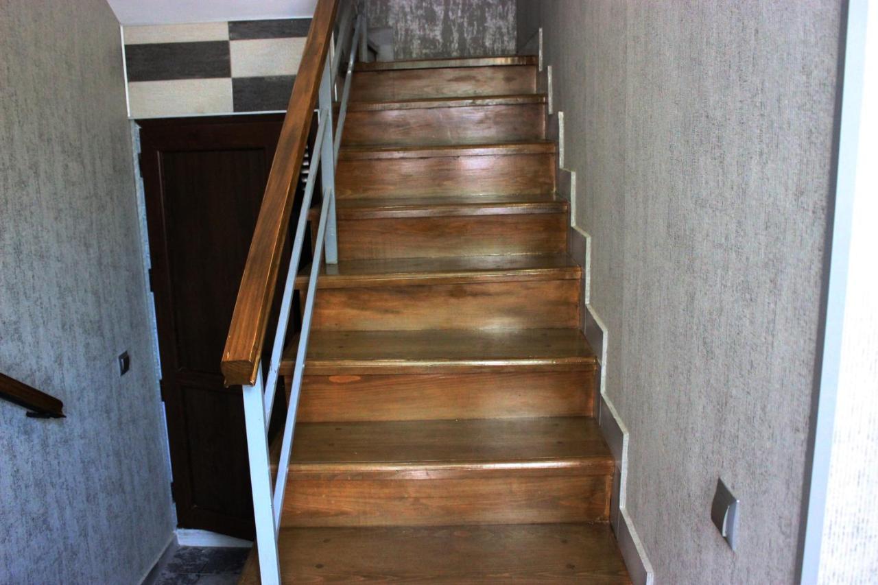 Golden Way Hotel Tbilisi Exterior foto